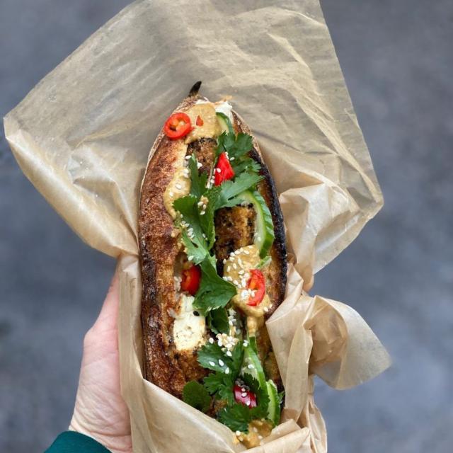 Bahn mi